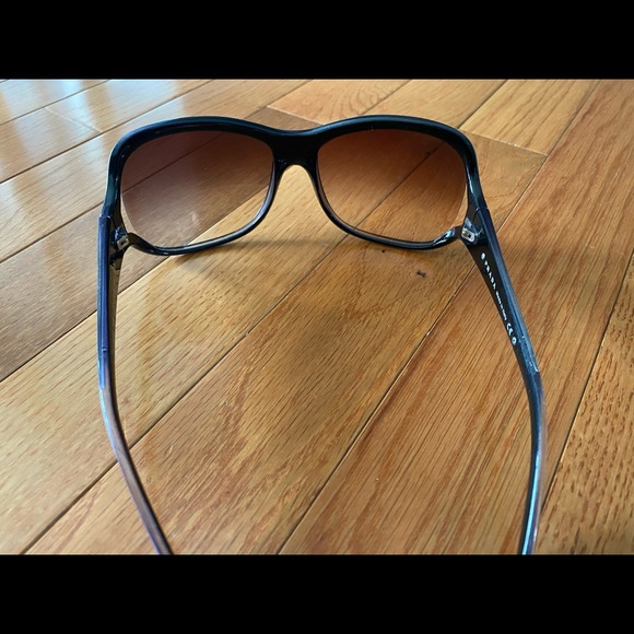 Women’s Prada Sunglasses AUTHENTIC - Picture 3 of 5